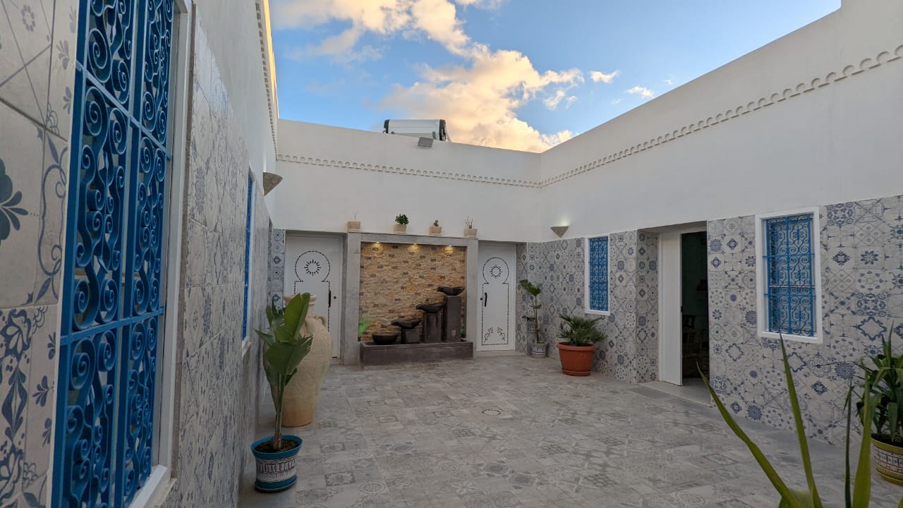 Houch NAJIA splendide demeure en pierre a vendre à Djerba